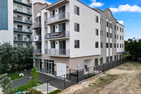 Apartment in Miami, Florida 37.16 sq.m. № 2002604 - photo 12