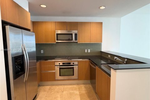 Copropriété à louer à Miami, Floride: 1 chambre, 87.79 m2 № 2022208 - photo 4