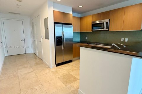 Copropriété à louer à Miami, Floride: 1 chambre, 87.79 m2 № 2022208 - photo 2