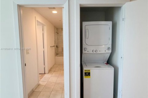 Copropriété à louer à Miami, Floride: 1 chambre, 87.79 m2 № 2022208 - photo 22