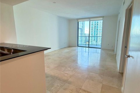 Copropriété à louer à Miami, Floride: 1 chambre, 87.79 m2 № 2022208 - photo 14