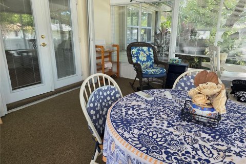 Villa ou maison à louer à Seminole, Floride: 2 chambres, 130.06 m2 № 2388145 - photo 12