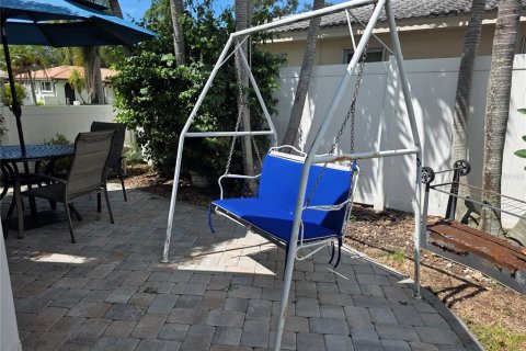 Villa ou maison à louer à Seminole, Floride: 2 chambres, 130.06 m2 № 2388145 - photo 14