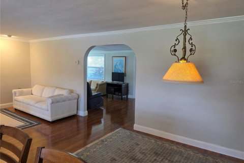 Villa ou maison à louer à Seminole, Floride: 2 chambres, 130.06 m2 № 2388145 - photo 19