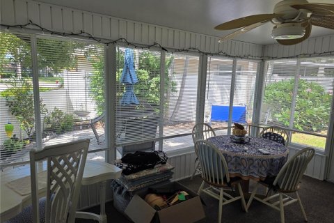 Villa ou maison à louer à Seminole, Floride: 2 chambres, 130.06 m2 № 2388145 - photo 13