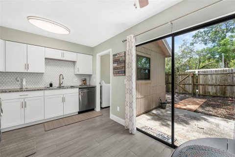 Townhouse in Altamonte Springs, Florida 2 bedrooms, 89.74 sq.m. № 1760525 - photo 15