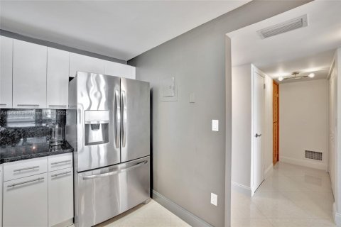 Copropriété à louer à Aventura, Floride: 1 chambre, 84.82 m2 № 1957091 - photo 30