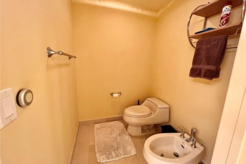 Condo in Hollywood, Florida, 2 bedrooms  № 2173163 - photo 26