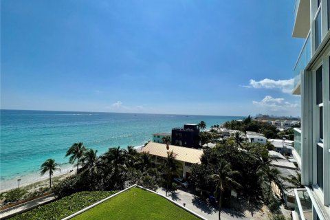 Condo in Hollywood, Florida, 2 bedrooms  № 2173163 - photo 12