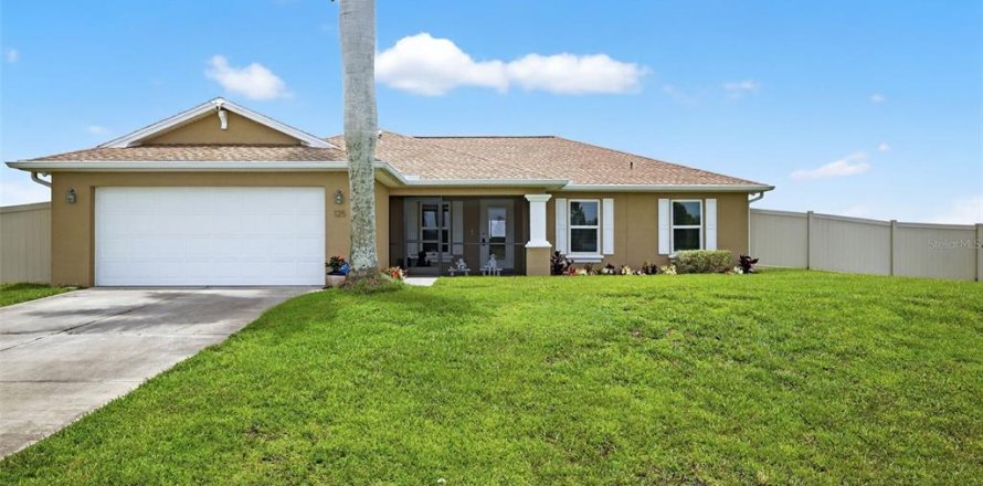 House in Lehigh Acres, Florida 3 bedrooms, 154.78 sq.m. № 1807925