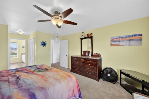House in Lehigh Acres, Florida 3 bedrooms, 154.78 sq.m. № 1807925 - photo 16