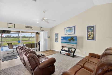 House in Lehigh Acres, Florida 3 bedrooms, 154.78 sq.m. № 1807925 - photo 6