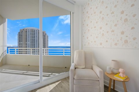 Condo in Miami, Florida, 2 bedrooms  № 1982787 - photo 18