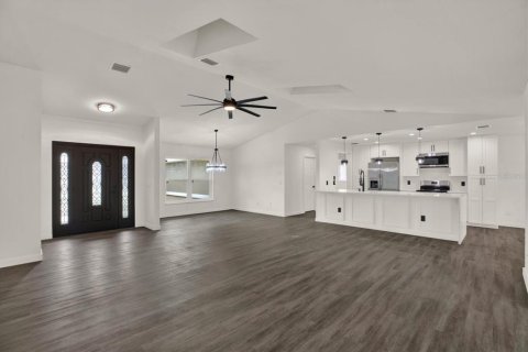 Villa ou maison à vendre à Spring Hill, Floride: 3 chambres, 165.18 m2 № 2203466 - photo 2