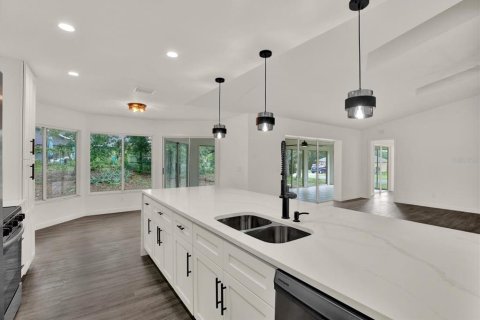 Villa ou maison à vendre à Spring Hill, Floride: 3 chambres, 165.18 m2 № 2203466 - photo 8