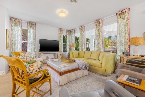 Casa en venta en Saint Petersburg, Florida, 3 dormitorios, 241.55 m2 № 1843089 - foto 11
