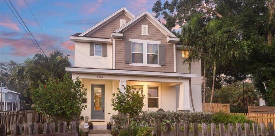 Casa en Saint Petersburg, Florida 3 dormitorios, 241.55 m2 № 1843089