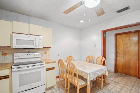 Купить виллу или дом в Майами, Флорида 3 спальни, 202.62м2, № 2005662 - фото 30