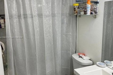 Copropriété à vendre à Miami, Floride: 1 chambre, 53.42 m2 № 1821802 - photo 9