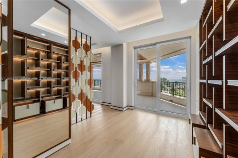Condominio en venta en Miami Beach, Florida, 3 dormitorios, 331.38 m2 № 2154852 - foto 9