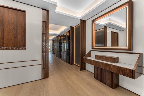 Condominio en venta en Miami Beach, Florida, 3 dormitorios, 331.38 m2 № 2154852 - foto 20