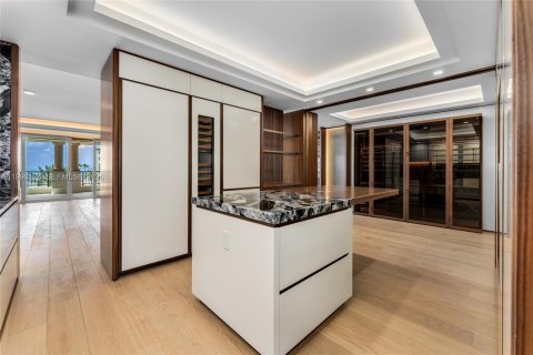 Condominio en venta en Miami Beach, Florida, 3 dormitorios, 331.38 m2 № 2154852 - foto 14