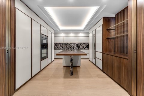 Condominio en venta en Miami Beach, Florida, 3 dormitorios, 331.38 m2 № 2154852 - foto 18