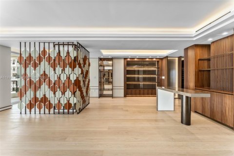 Condominio en venta en Miami Beach, Florida, 3 dormitorios, 331.38 m2 № 2154852 - foto 11