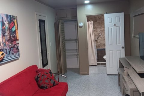 Casa en alquiler en Hollywood, Florida, 1 dormitorio, 109.81 m2 № 2056740 - foto 5