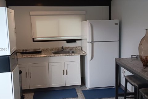 Casa en alquiler en Hollywood, Florida, 1 dormitorio, 109.81 m2 № 2056740 - foto 4