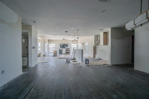 Casa en venta en Saint Petersburg, Florida, 4 dormitorios, 253.34 m2 № 1744591 - foto 21