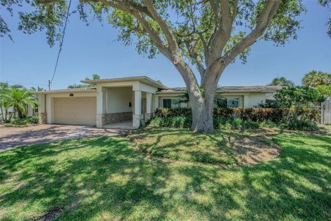 Casa en venta en Saint Petersburg, Florida, 4 dormitorios, 253.34 m2 № 1744591 - foto 4