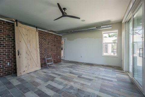 Casa en venta en Saint Petersburg, Florida, 4 dormitorios, 253.34 m2 № 1744591 - foto 20