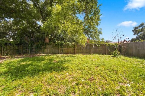 House in Orlando, Florida 4 bedrooms, 126.35 sq.m. № 2210362 - photo 28
