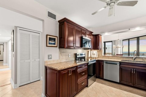 Condominio en venta en Jensen Beach, Florida, 2 dormitorios, 158.21 m2 № 2251589 - foto 8