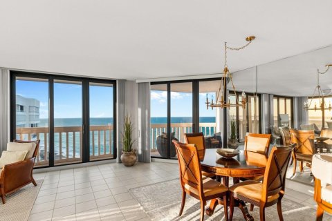 Condominio en venta en Jensen Beach, Florida, 2 dormitorios, 158.21 m2 № 2251589 - foto 13