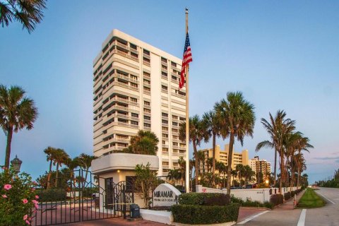 Condominio en venta en Jensen Beach, Florida, 2 dormitorios, 158.21 m2 № 2251589 - foto 3