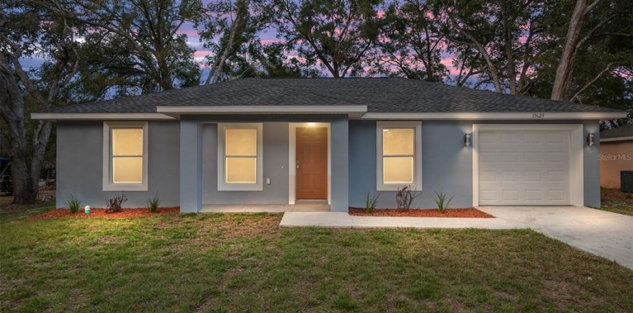 Villa ou maison à Dunnellon, Floride 3 chambres, 104.7 m2 № 1770002