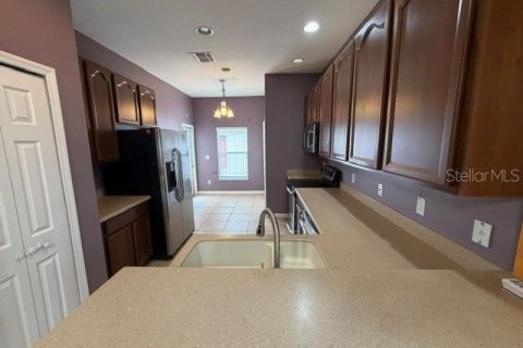 Touwnhouse à louer à Orlando, Floride: 4 chambres, 161.19 m2 № 2114585 - photo 3