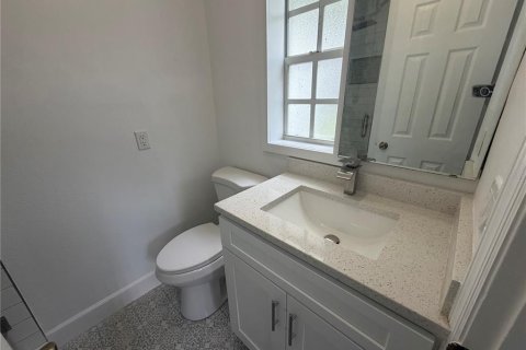 Touwnhouse à louer à Orlando, Floride: 4 chambres, 161.19 m2 № 2114585 - photo 15
