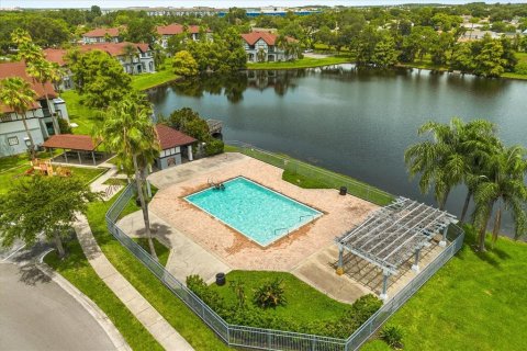 Condo in Orlando, Florida, 2 bedrooms  № 1835379 - photo 27