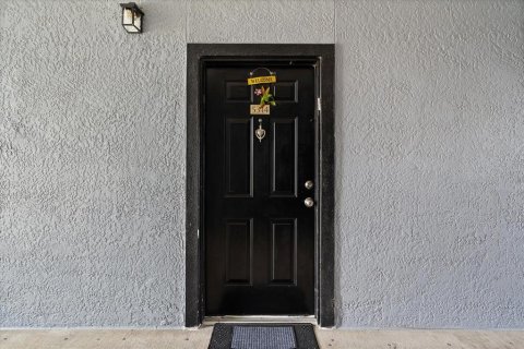 Condo in Orlando, Florida, 2 bedrooms  № 1835379 - photo 3