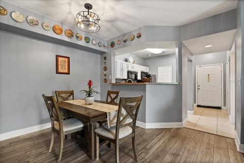 Condo in Orlando, Florida, 2 bedrooms  № 1835379 - photo 7