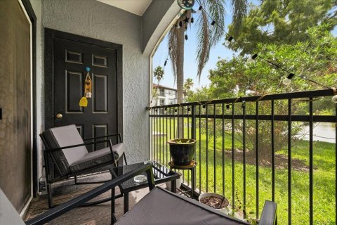 Condo in Orlando, Florida, 2 bedrooms  № 1835379 - photo 23