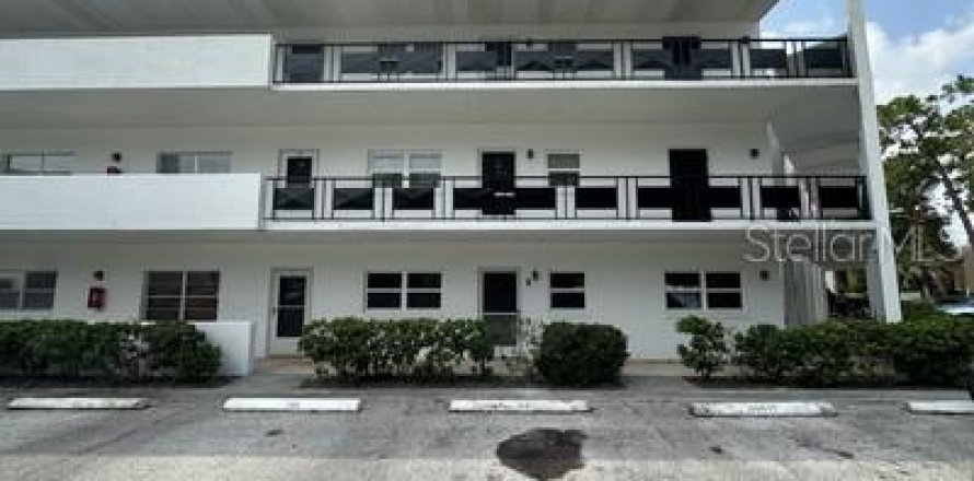 Condo à Winter Haven, Floride, 3 chambres № 2414035