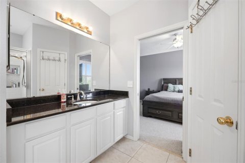 Townhouse in Tampa, Florida 3 bedrooms, 156.08 sq.m. № 2235487 - photo 22