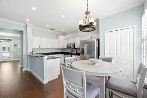 Townhouse in Tampa, Florida 3 bedrooms, 156.08 sq.m. № 2235487 - photo 10