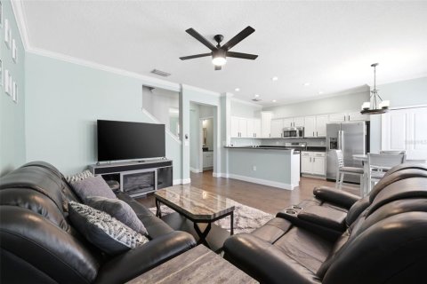 Townhouse in Tampa, Florida 3 bedrooms, 156.08 sq.m. № 2235487 - photo 9