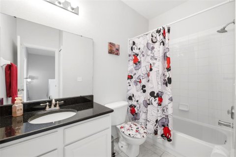 Townhouse in Tampa, Florida 3 bedrooms, 156.08 sq.m. № 2235487 - photo 27