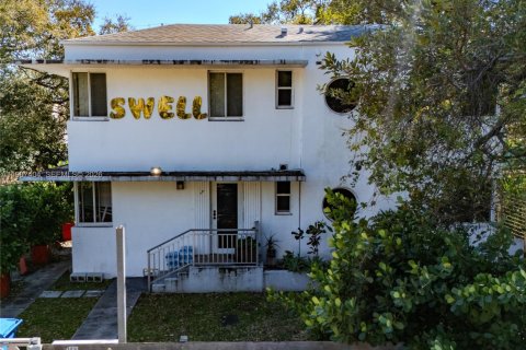 Commercial property in Miami, Florida № 2029763 - photo 6